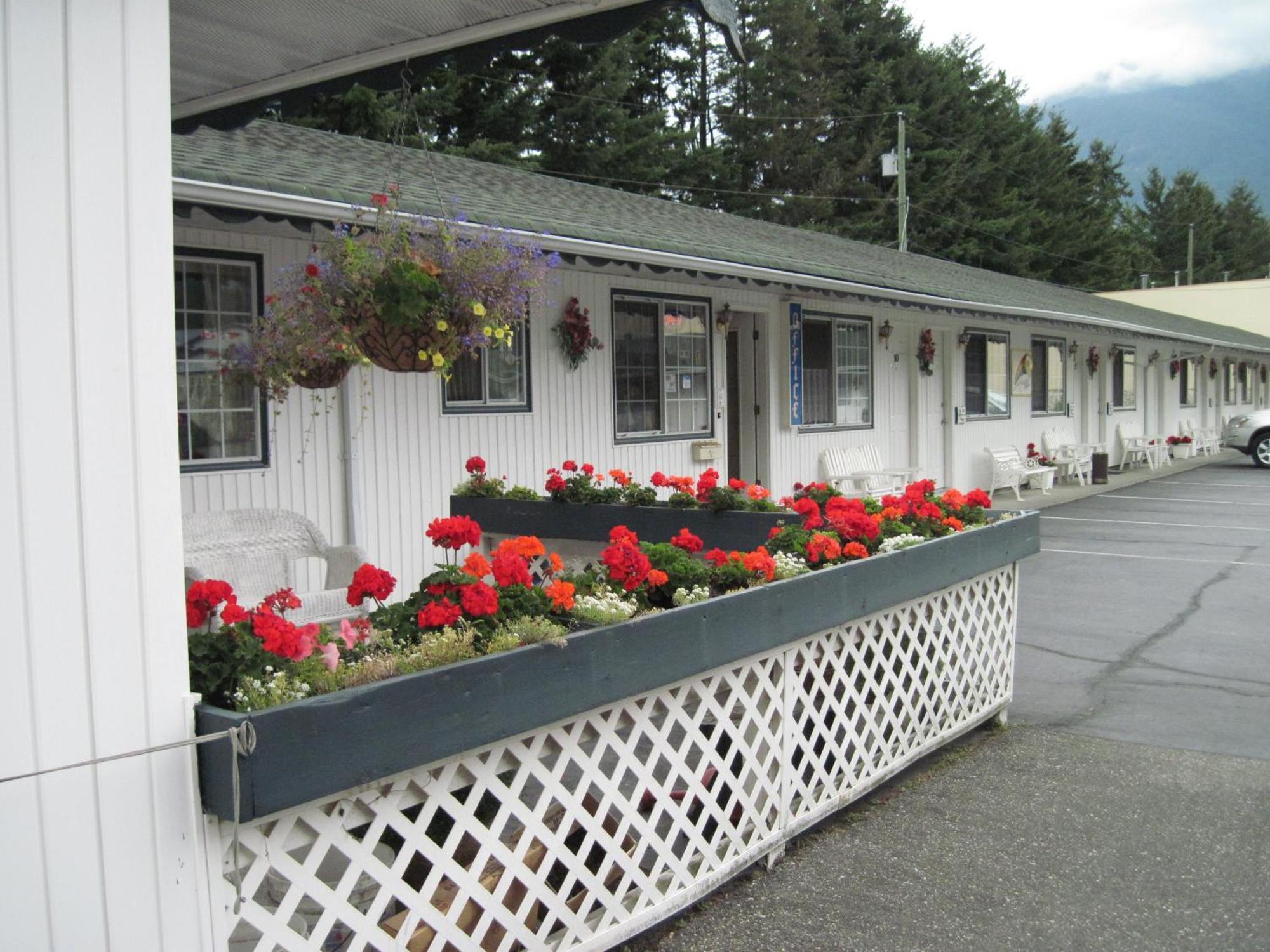 Alpine Motel Хоуп Экстерьер фото