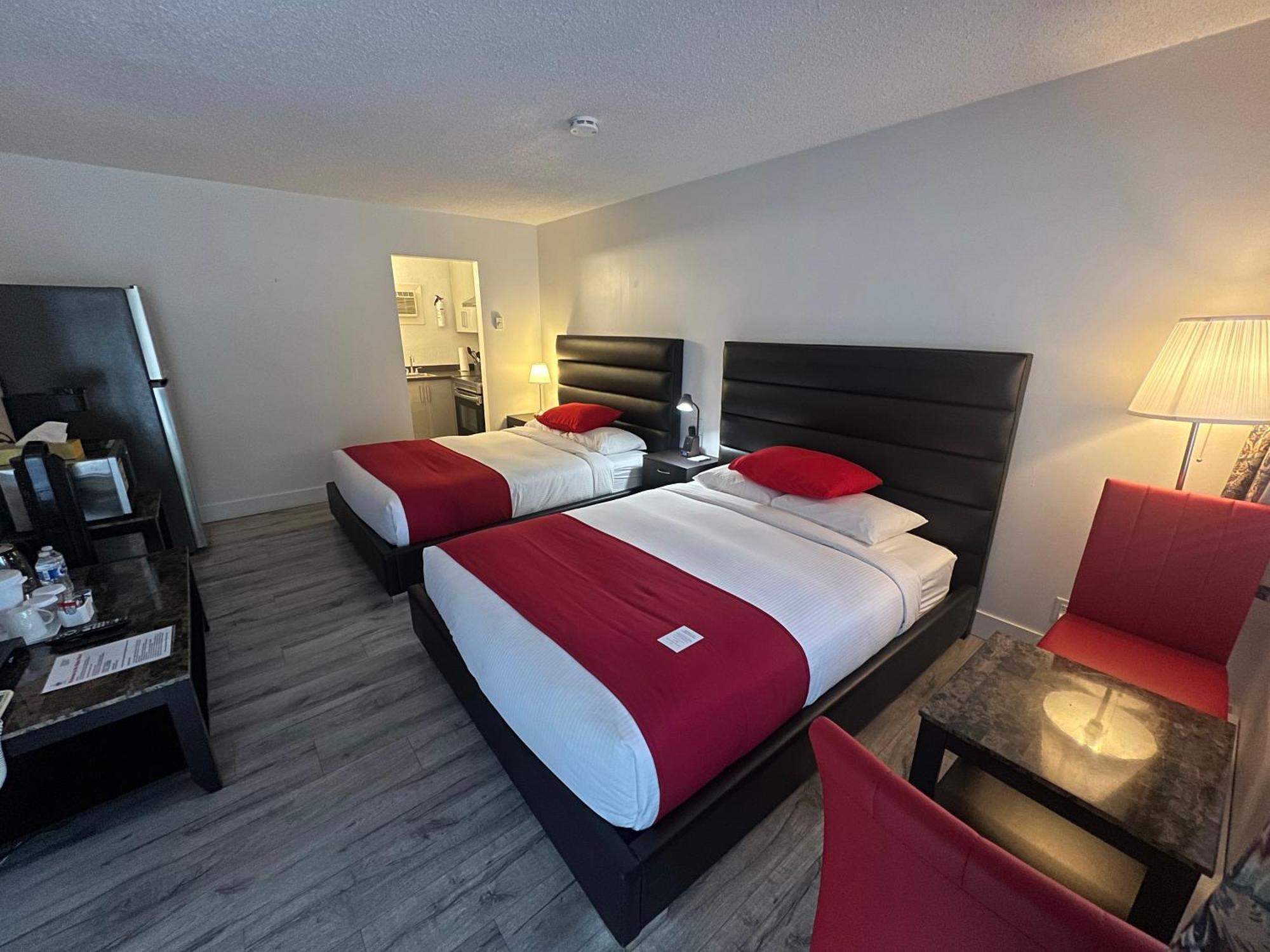 Alpine Motel Хоуп Экстерьер фото
